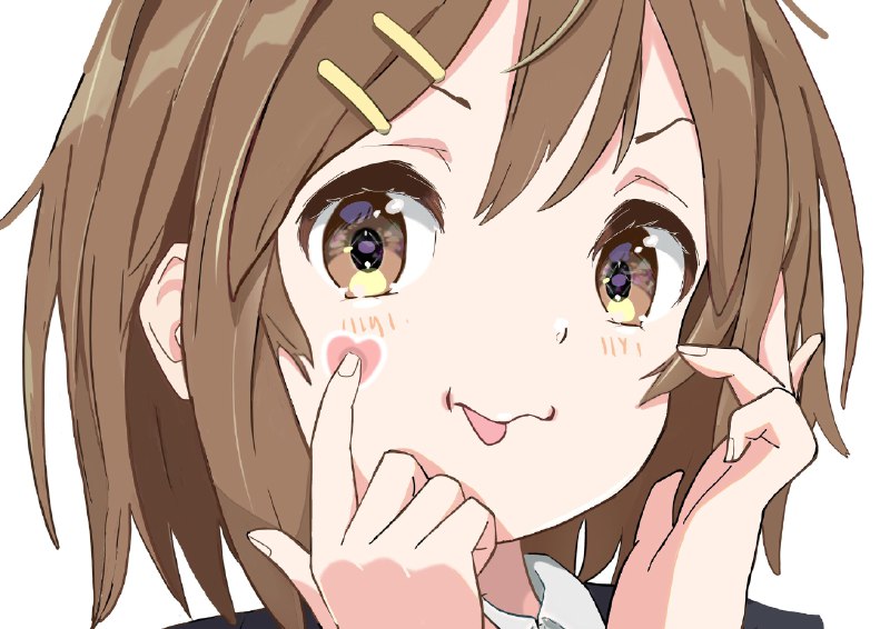 ゆいうい 是一位优秀的 Yui 画手，他也画了很多的《轻音少女》相关的画作，我对她们的评价是“看了眼睛就会深深被迷住的程度，我愿意每天梦到她们”，有谁能拒绝给这种内容点赞和保存呢？作者在推特频繁互动，如果能关注他并对画作表达喜欢，那就是莫大的鼓励了，他会很高兴的