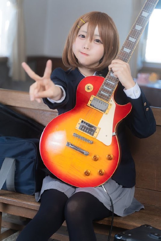 上个星期发现我的私聊机器人 @Yui_1bot 出了问题，立马就修好了，担心可能漏消息，结果一个星期没有人私聊我 图片是 nyarome_cos